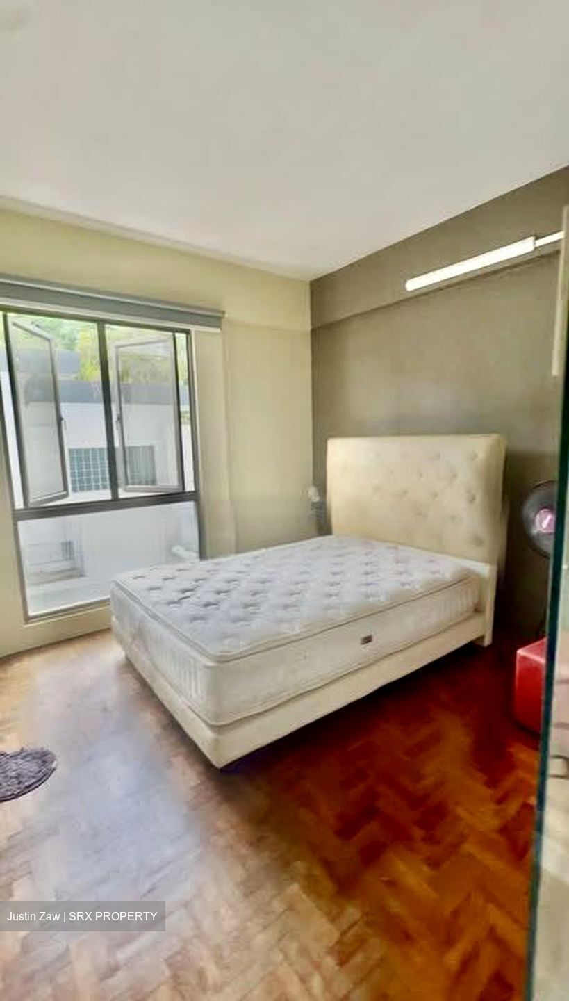 Parkview Apartments (D23), Apartment #569258681